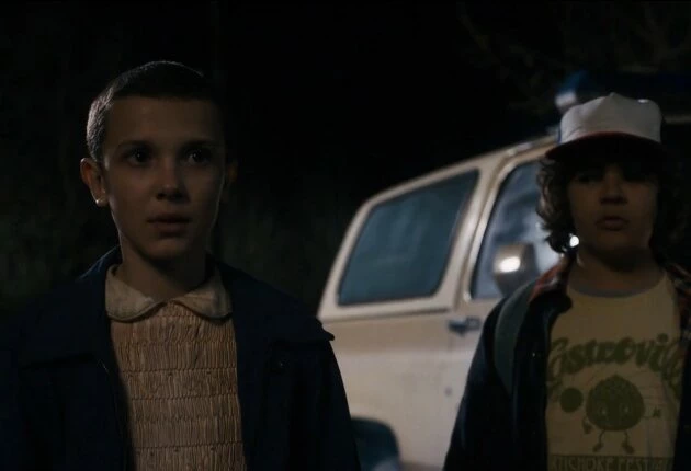 Кадр из сериала Очень странные дела 1 сезон