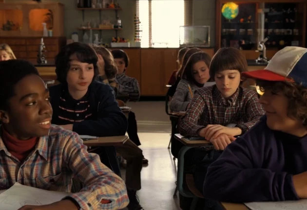 Кадр из «Очень странные дела» 2 сезон 1 серия